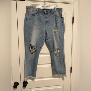 GAP Womens Best Girlfriend Jeans 33 Distressed NWT